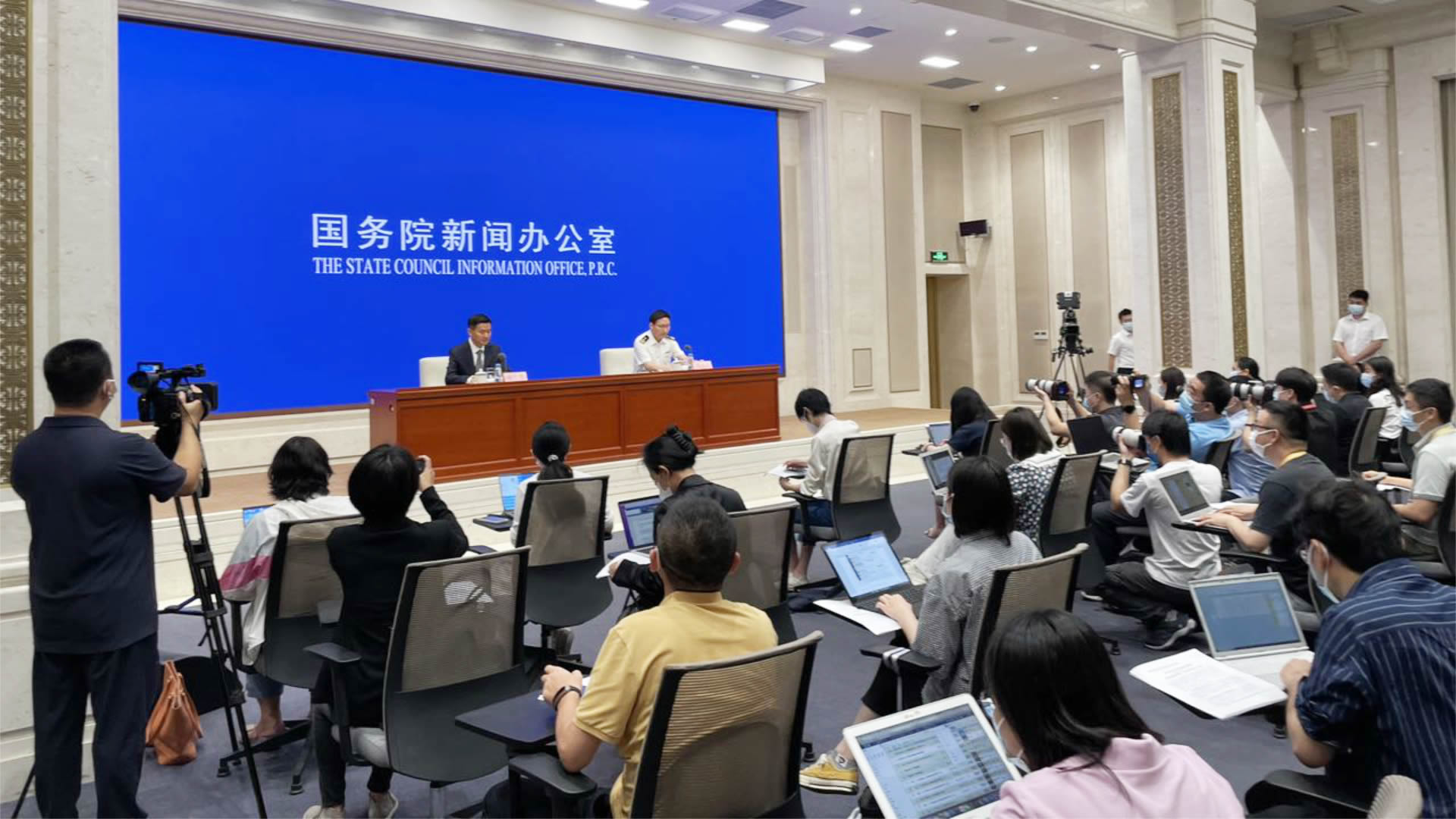 米乐M6 米乐2023继续巩固市场份额保持全球货物贸易第一大