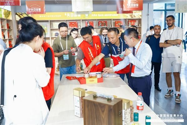 2023中国国际坚果大会圆满落幕 姚生记实力亮相米乐M6 米乐 共襄发展新机遇(图6)