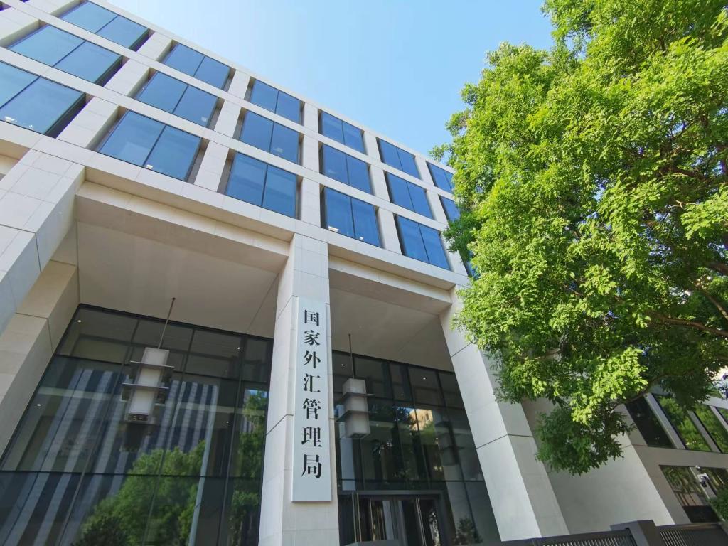 7米乐M6 米乐月我国国际收支货物和服务贸易进出口规模377