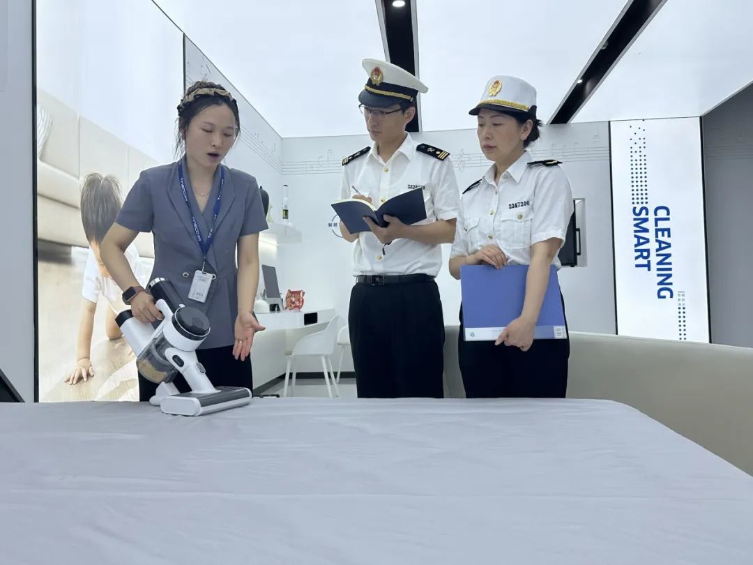 米乐 M6米乐前7月江苏民营企业进出口128万亿元 成外贸增长主力(图2)