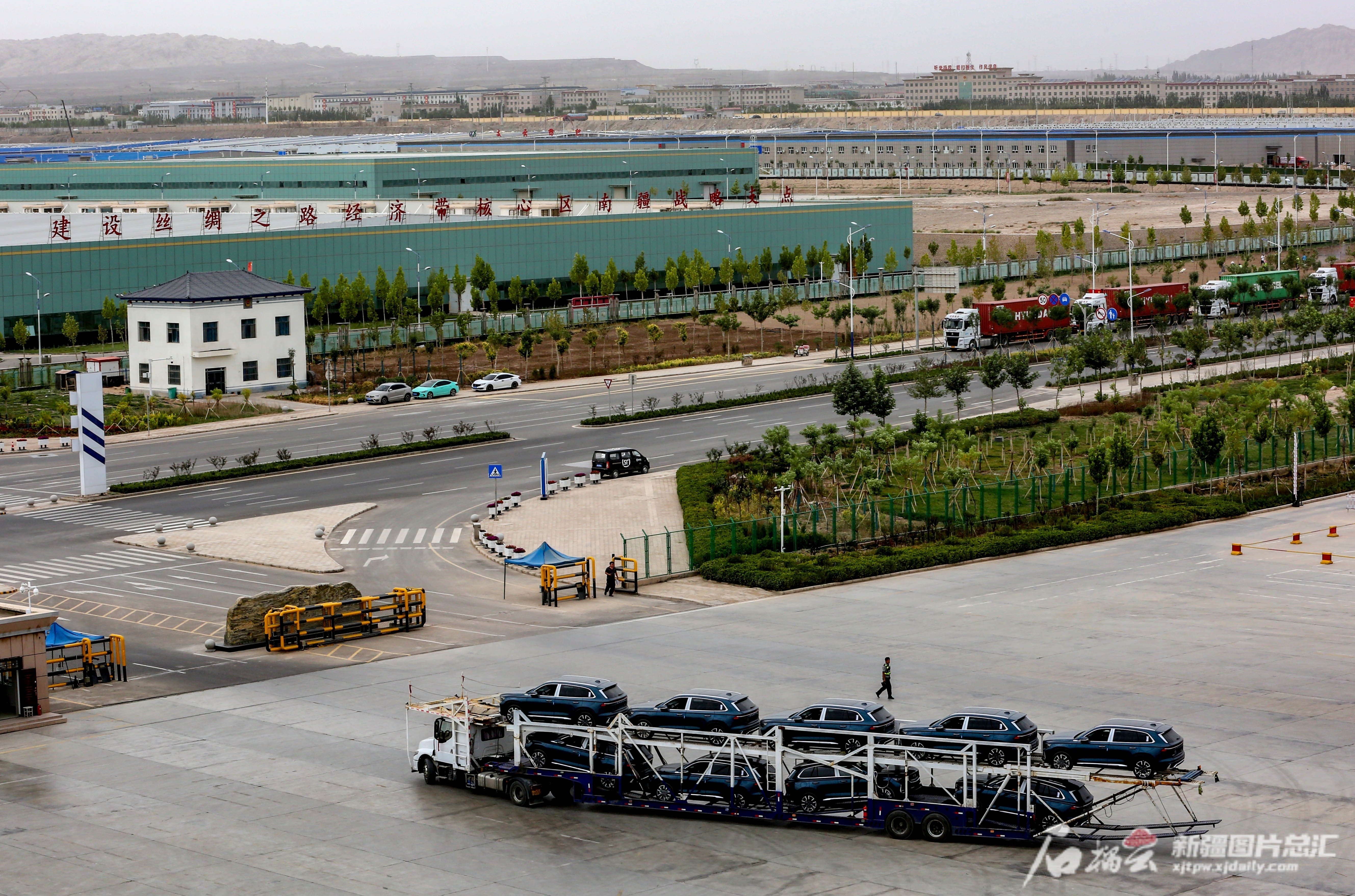 米乐 M6米乐奔腾之路·映象丨喀什综合保税区进出口总值快速攀