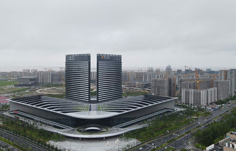 天空之米乐 M6米乐眼瞰上海自贸区(图2)