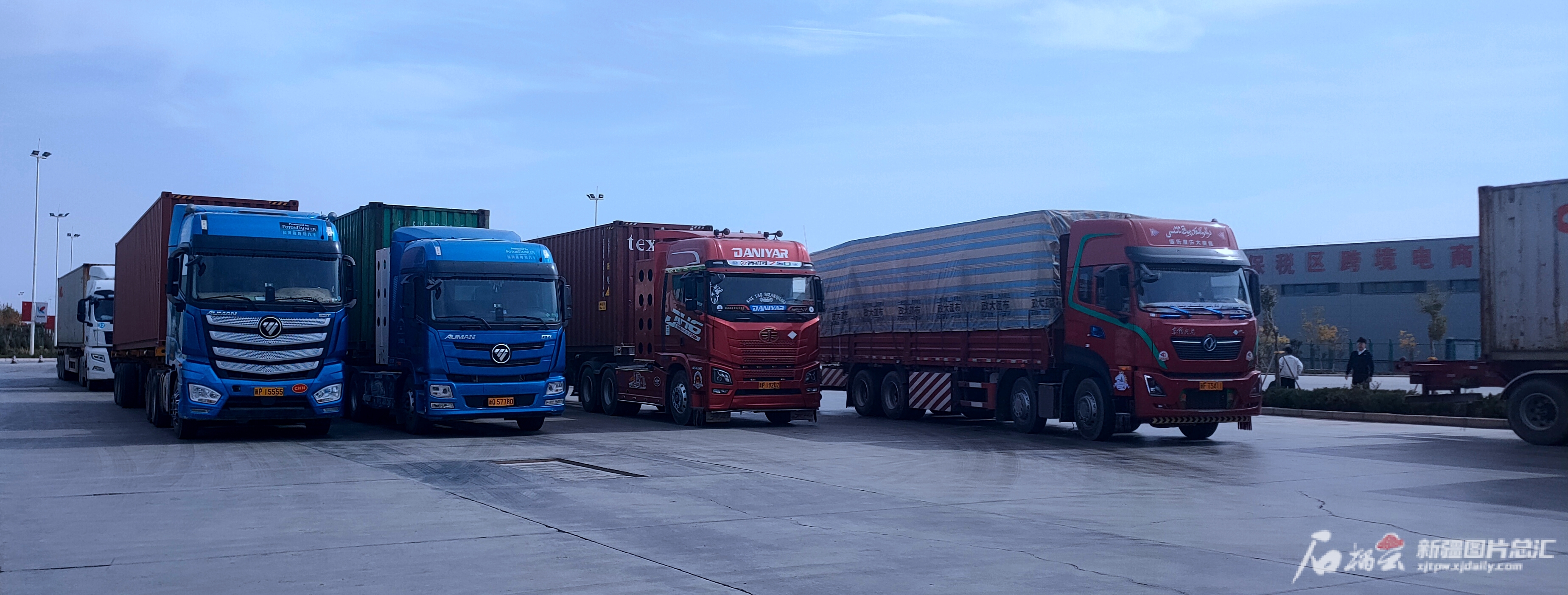 1至9月喀什综保区进出口贸易值3456米乐M6 米乐亿元(图2)