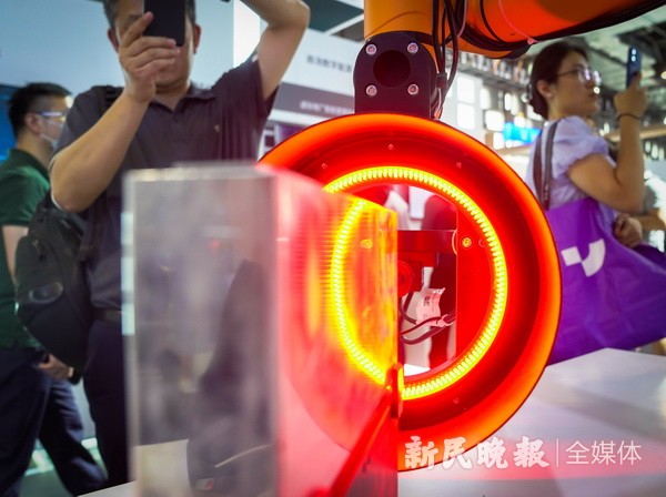 回眸2023 新民晚报年终图集①：“AI”生活(图3)