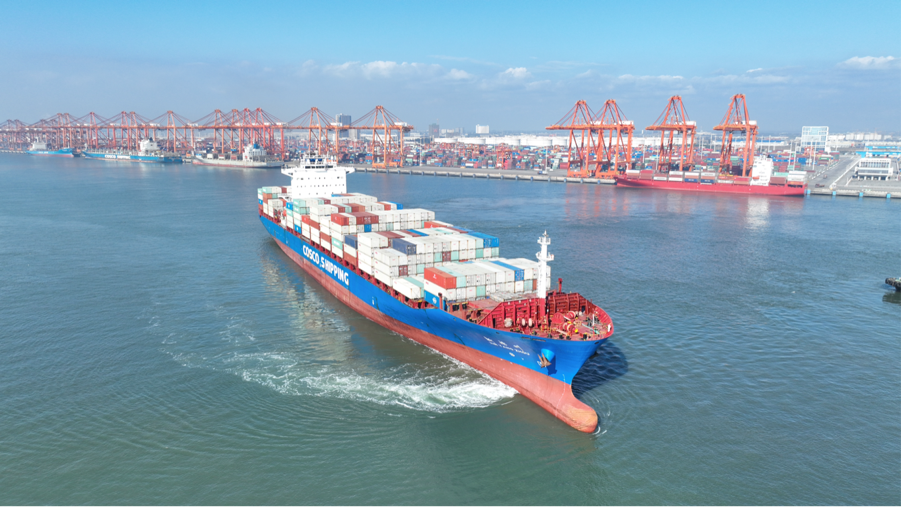 2023年西部陆海新通道班列运输集装箱861万标箱