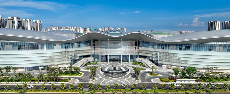 新春走基层 海口国际免税城里的“小忙人”(图4) 新春走基层 海口国际免税城里的“小忙人”(图4)