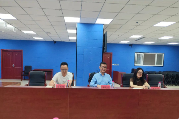 助力开放型经济发展！贵阳市进出口企业协会迁入双龙(图3)
