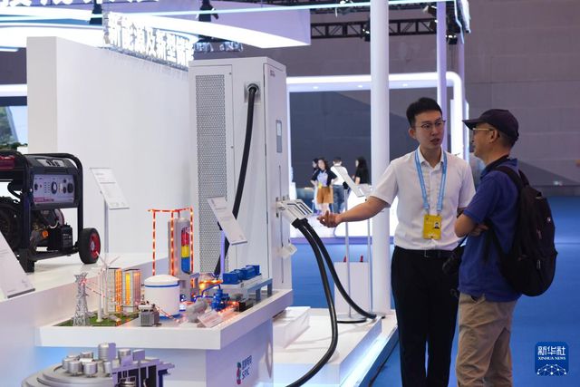 新华全媒+丨第六届中国西部国际投资贸易洽谈会在渝举行(图10)
