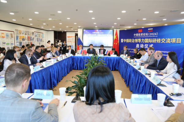 贸易结算困难中俄商务园几乎每天都能接到这样的消息……-陈志刚