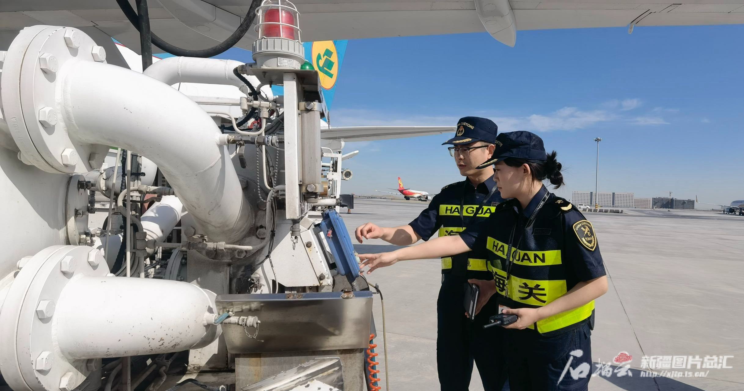 上半年乌鲁木齐航空口岸进出口货运量同比增长2161%