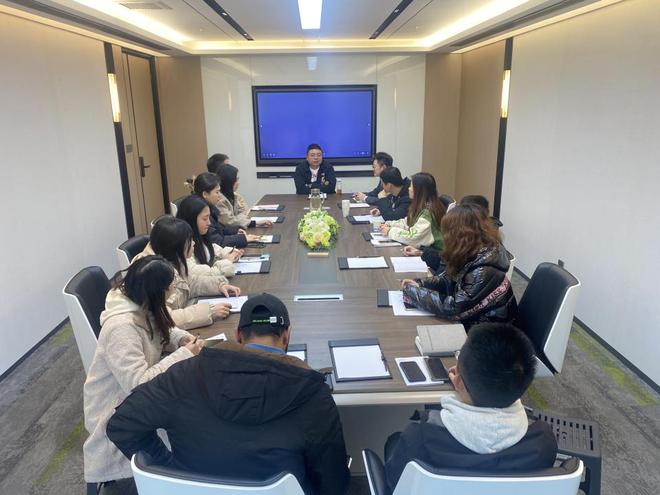金舆国际贸易与橙柚青达成合作加速推动汽车出口业务全球化布局